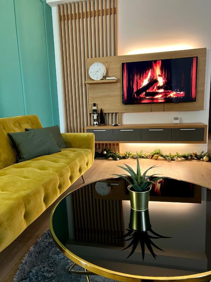 Huggo Apartment 35 Targu-Mures Bagian luar foto